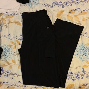 Athleta Women’s  Black Cargo Pants